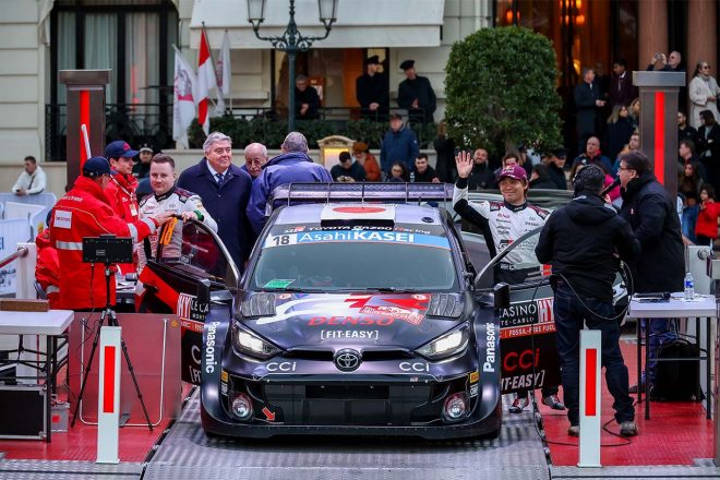 セレモニアルスタートに参加した勝田貴元（トヨタGRヤリス・ラリー1）　2024年WRC第1戦ラリー・モンテカルロ