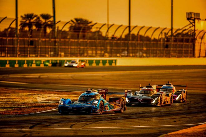 トラブルが発生したWTRアンドレッティの10号車アキュラARX-06