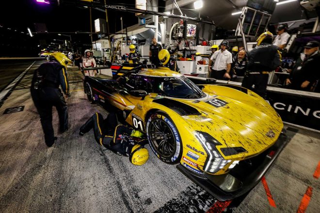 キャデラック・レーシングの01号車キャデラックVシリーズ.R