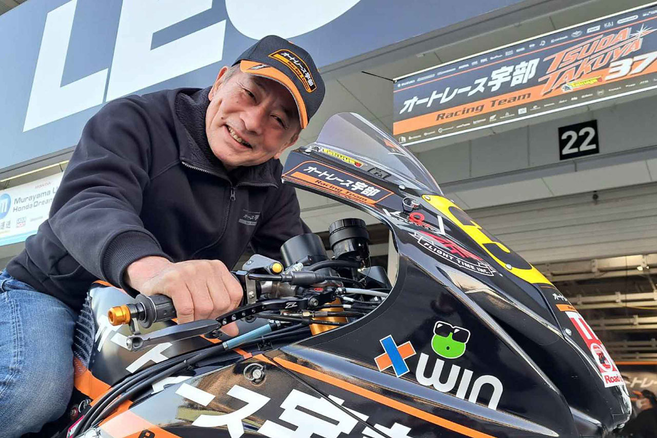 齋藤 James 文護（中井貴之（オートレース宇部 Racing Team チームオーナー）