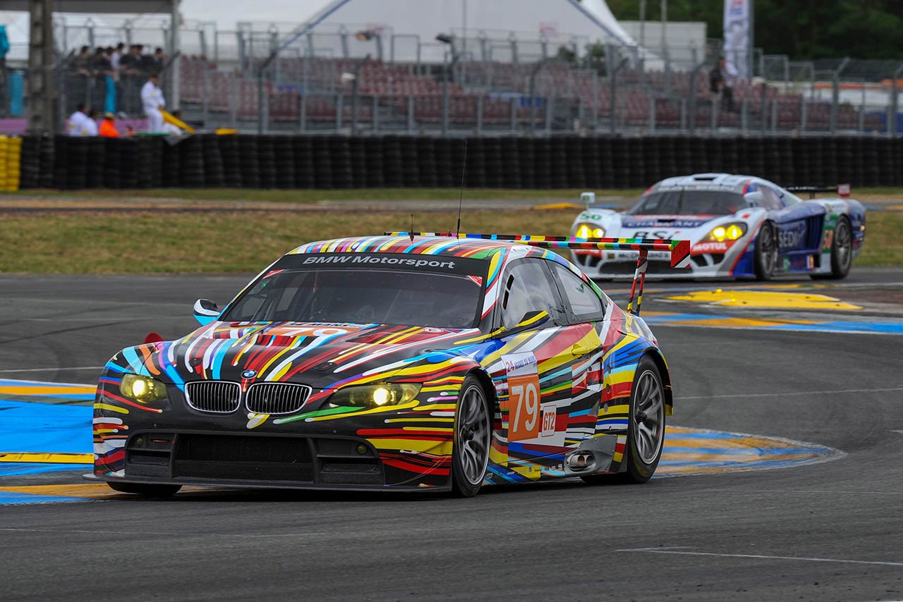 2010年のル・マン24時間レースに出場したBMW M3 GT2のアートカー