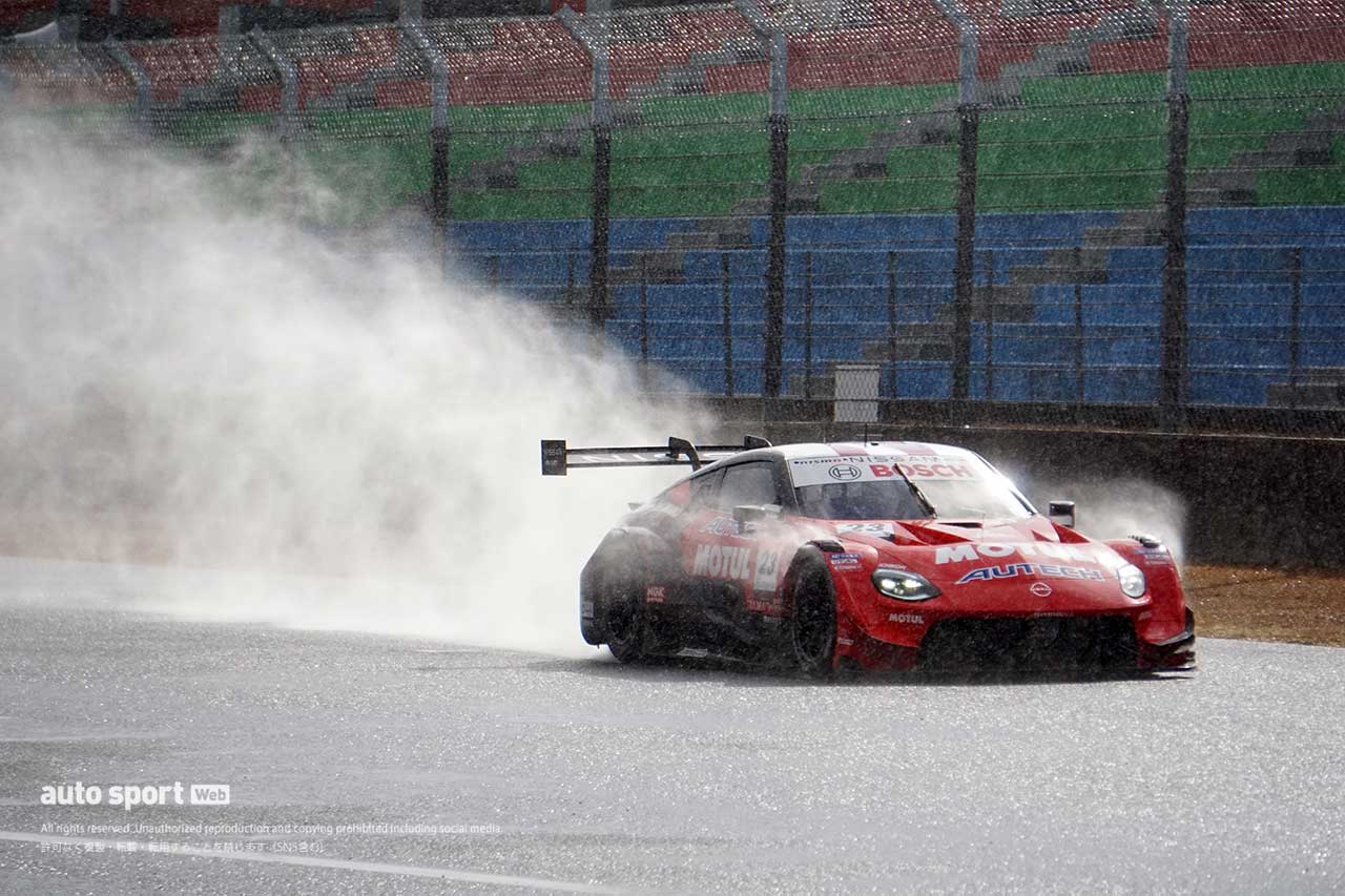 2024スーパーGT岡山メーカーテスト　NISMOの23号車ニッサンZニスモGT500