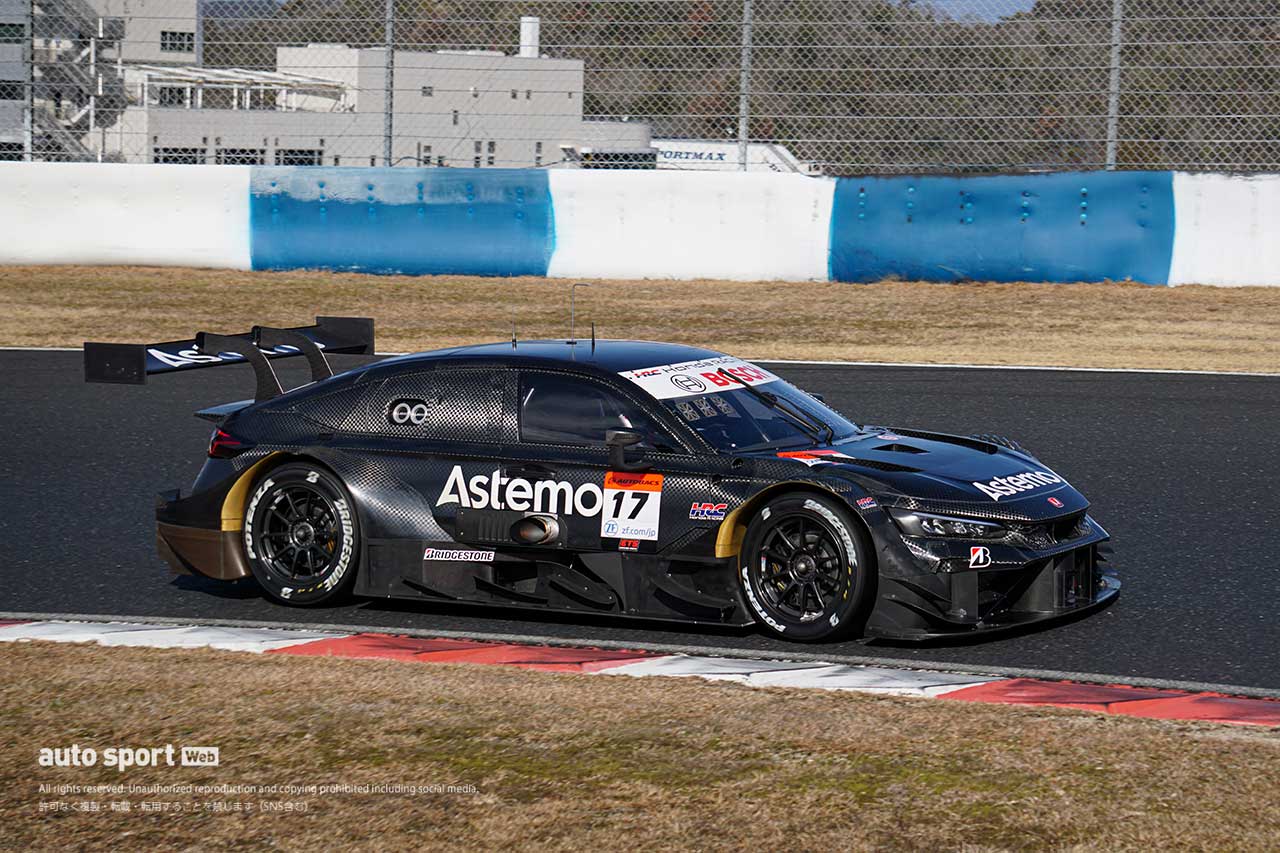 2024スーパーGT岡山メーカーテスト　Astemo REAL RACINGの17号車ホンダ・シビック・タイプR-GT
