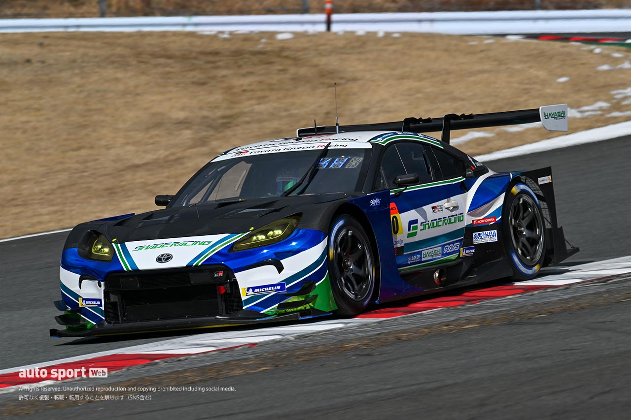 2024GTE特別スポーツ走行　SHADE RACINGのGR86 GT。写真は午前の走行時