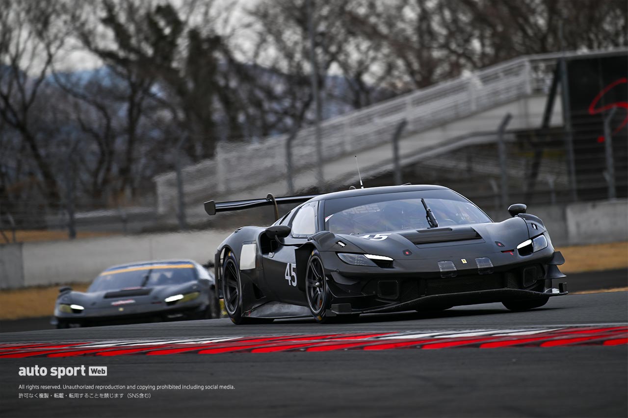 2024GTE特別スポーツ走行　PONOS RACINGの45号車フェラーリ296 GT3