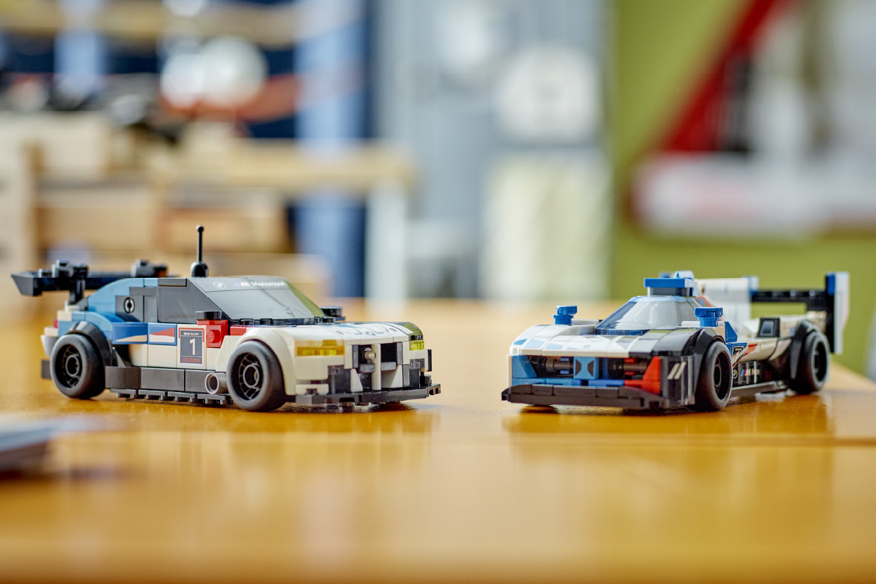 『レゴ・スピードチャンピオン BMW M4 GT3＆BMW MハイブリッドV8レースカーコンボ』