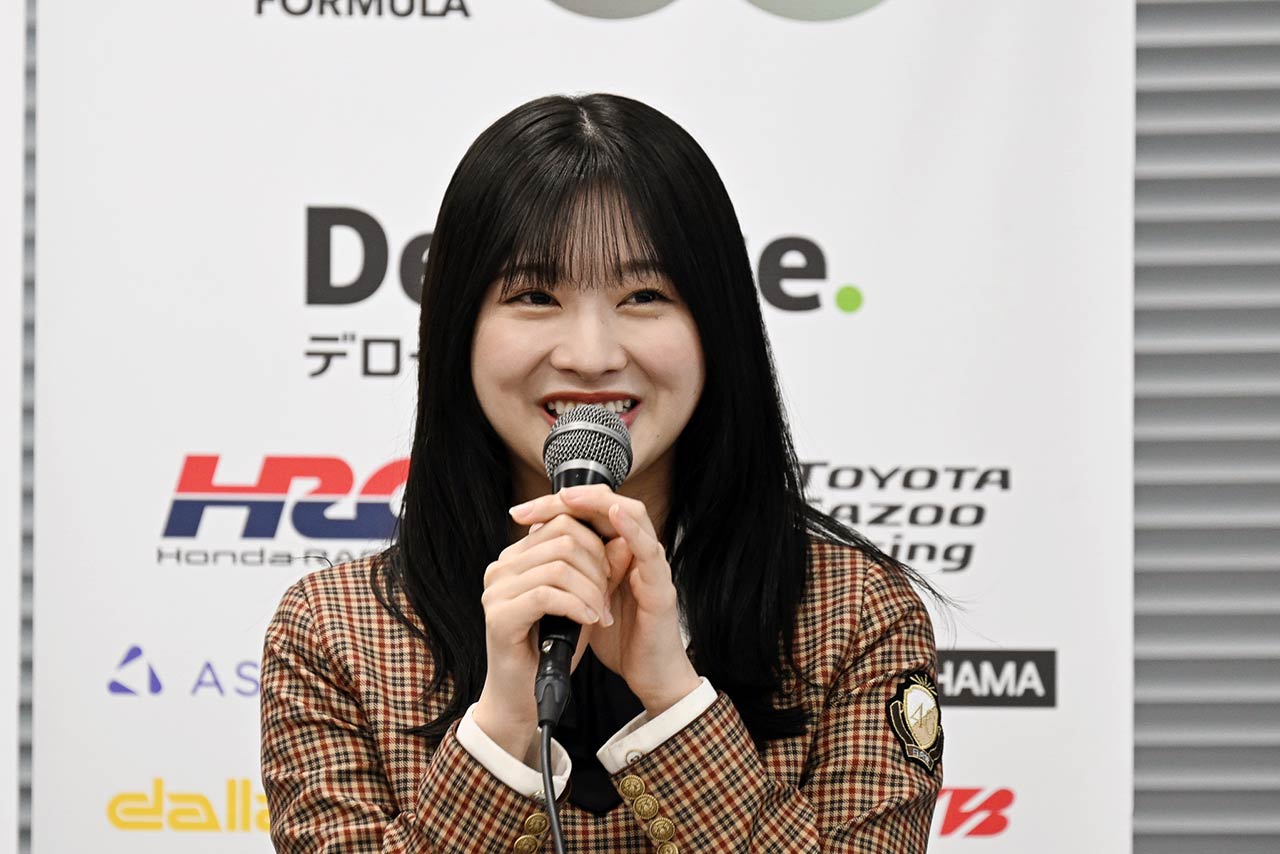 日向坂46・富田鈴花ABEMAモータースポーツアンバサダー。カンファレンスではMCを務めた。今季もABEMAでの情報番組『サーキットで会いましょう』が放送される