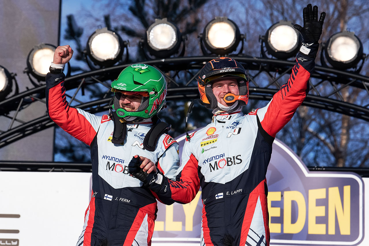 2024WRC第2戦スウェーデン　総合優勝を飾ったエサペッカ・ラッピ／ヤンネ・フェルム組（ヒョンデi20 Nラリー1）