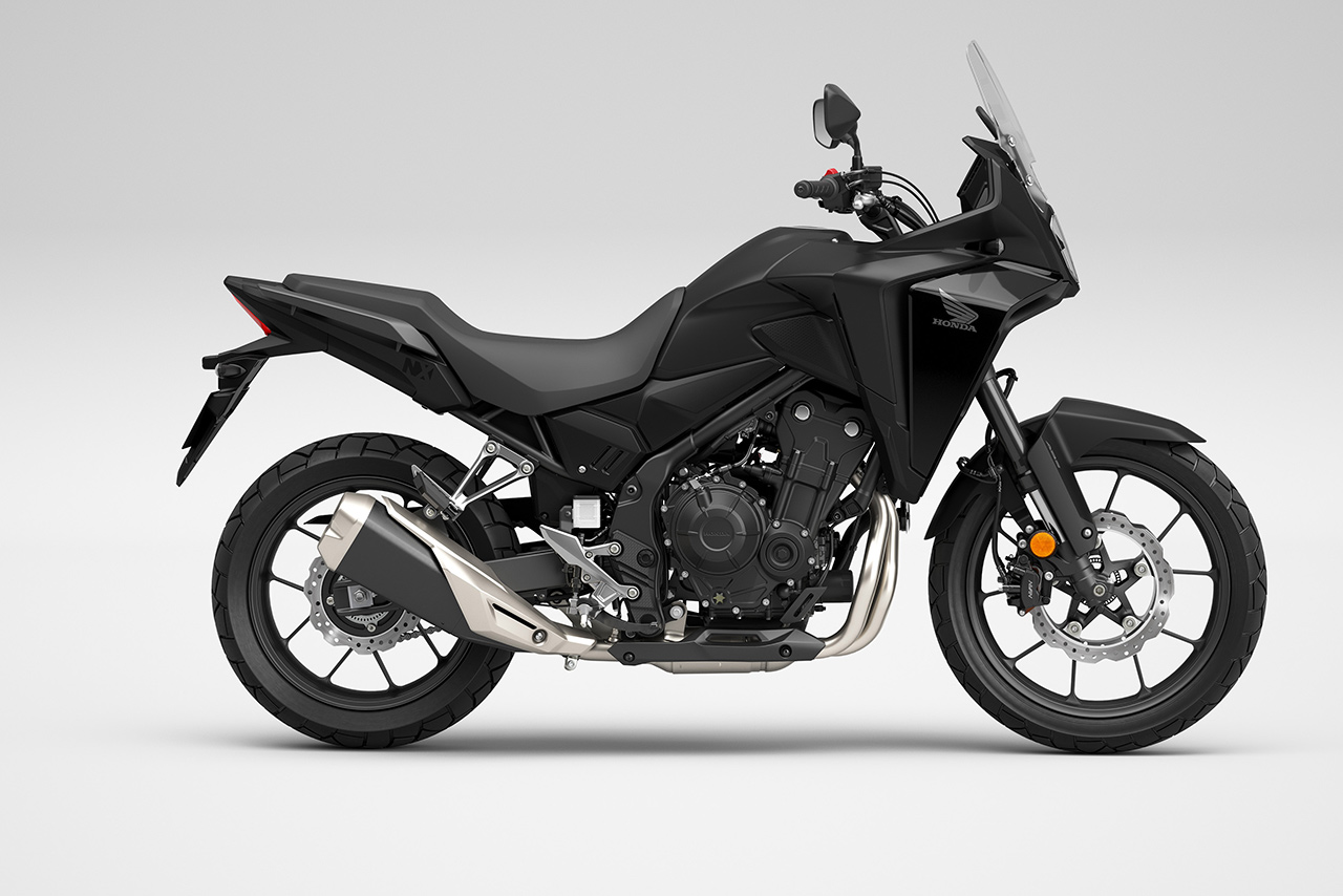 ホンダNX400（マットバリスティックブラックメタリック）