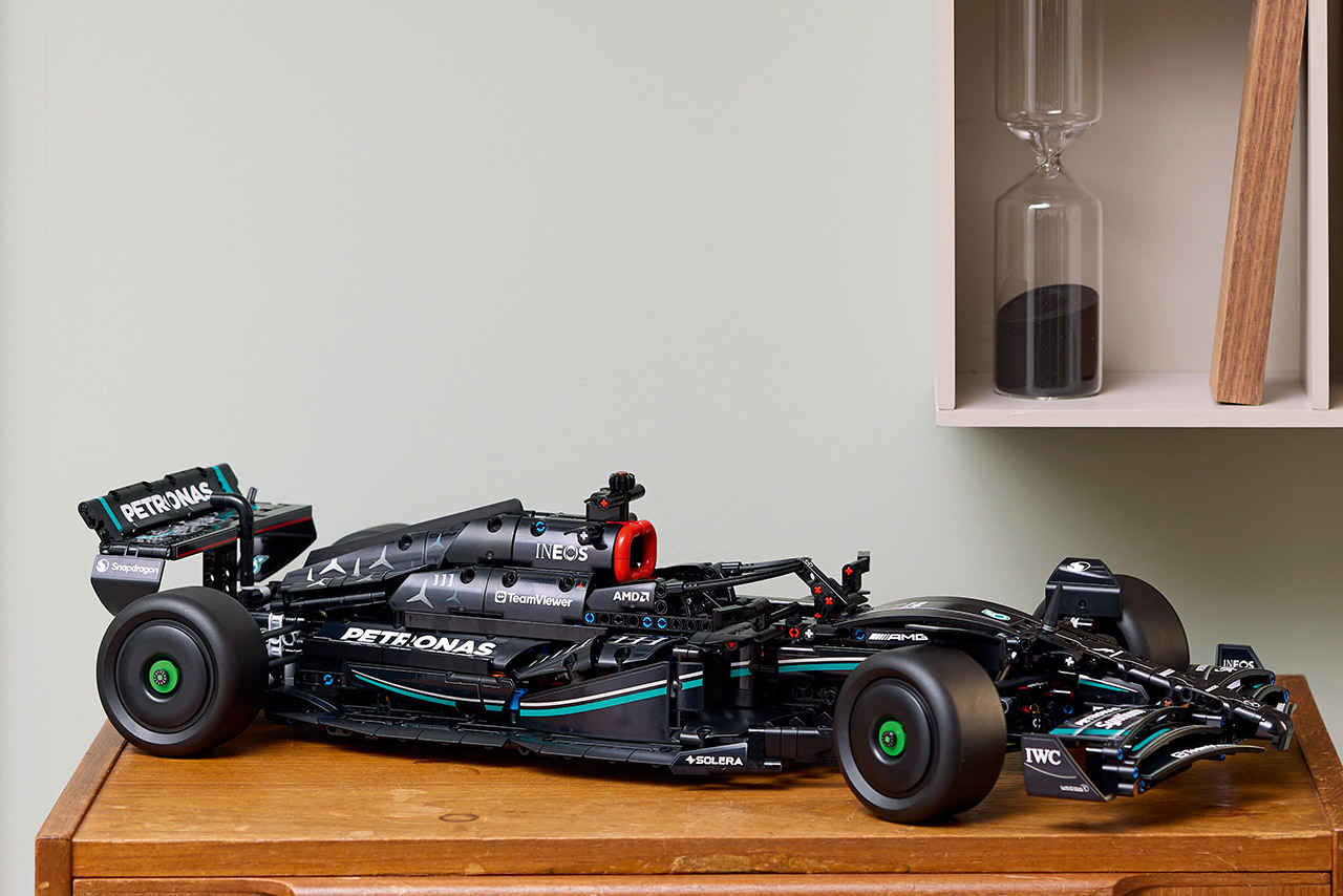 レゴ®テクニック Mercedes-AMG F1 W14 E Performance