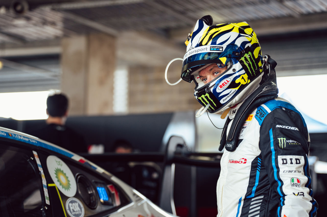 複数のスポーツカーシリーズでBMW M4 GT3をドライブするバレンティーノ・ロッシ