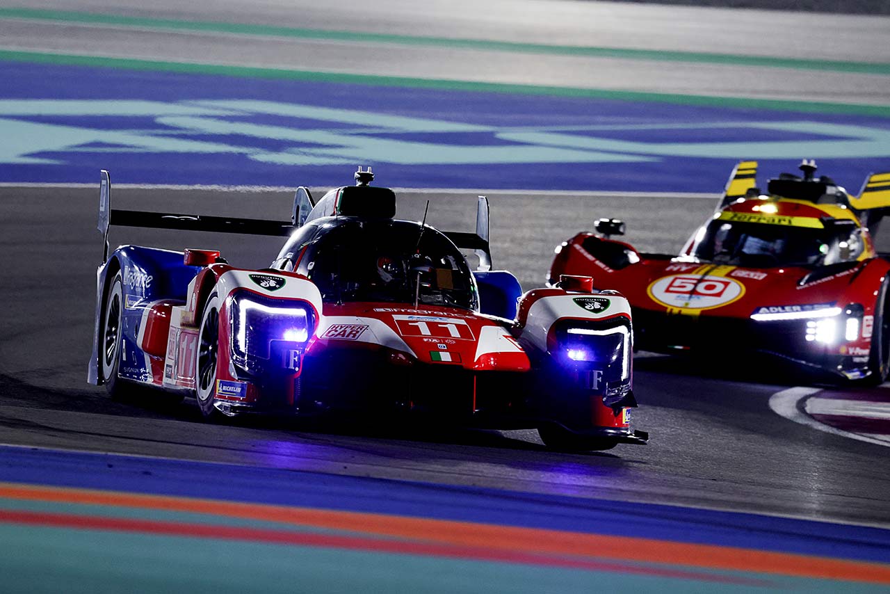 プロローグのセッション2でルサイル・インターナショナル・サーキットを走行するイソッタ・フラスキーニ・ティーポ6-C