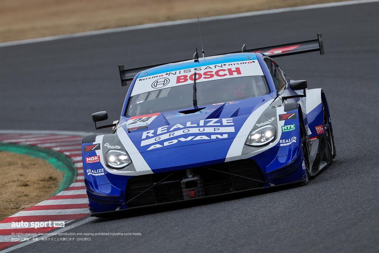 15台が参加し鈴鹿でスーパーGT GT500クラスのメーカーテストがスタート。初日はau TOM’Sが最速