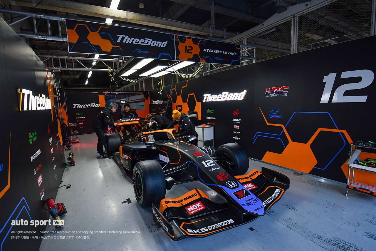 三宅淳詞（ThreeBond Racing）