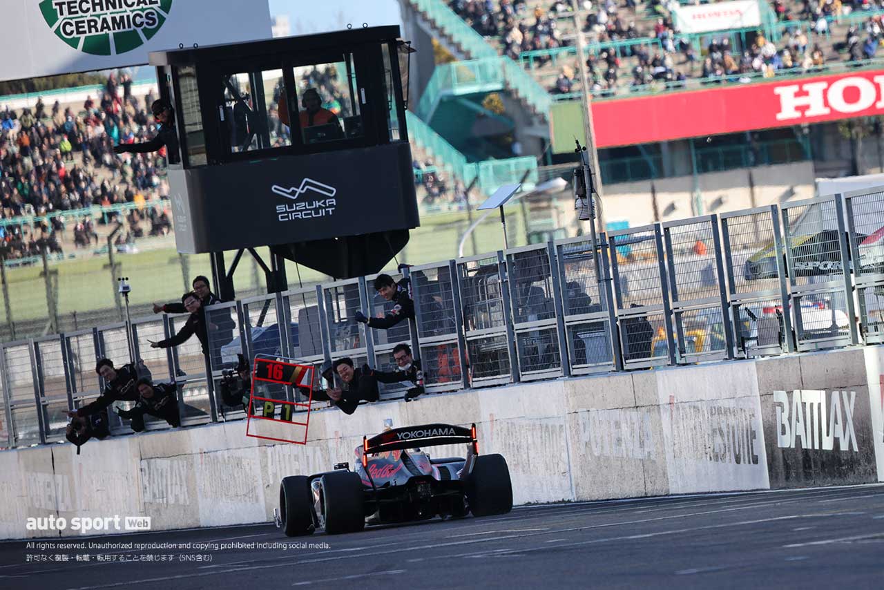 圧巻のスタートダッシュで野尻智紀が開幕戦勝利、山下健太、山本尚貴が久々の表彰台【第1戦鈴鹿決勝】