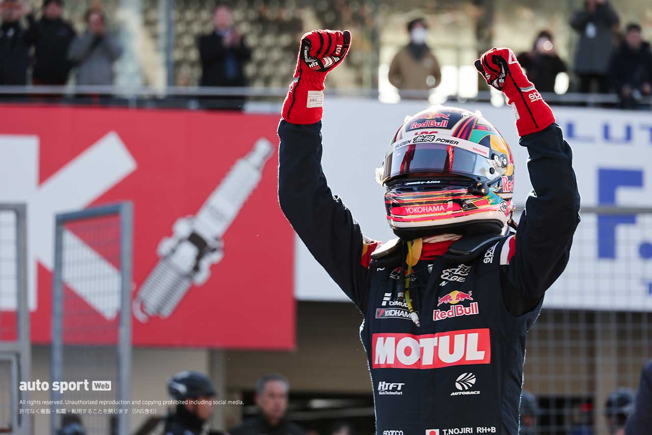 圧巻のスタートダッシュで野尻智紀が開幕戦勝利、山下健太、山本尚貴が久々の表彰台【第1戦鈴鹿決勝】