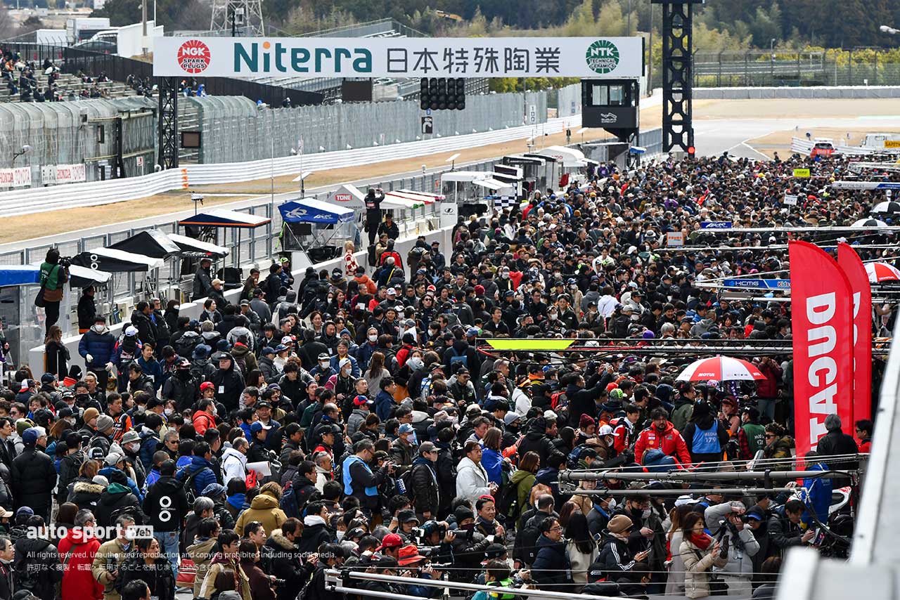 SF第1戦／全日本ロード第1戦鈴鹿2&4レースは2日間で3万3000人が来場。水樹奈々さんの国歌斉唱も