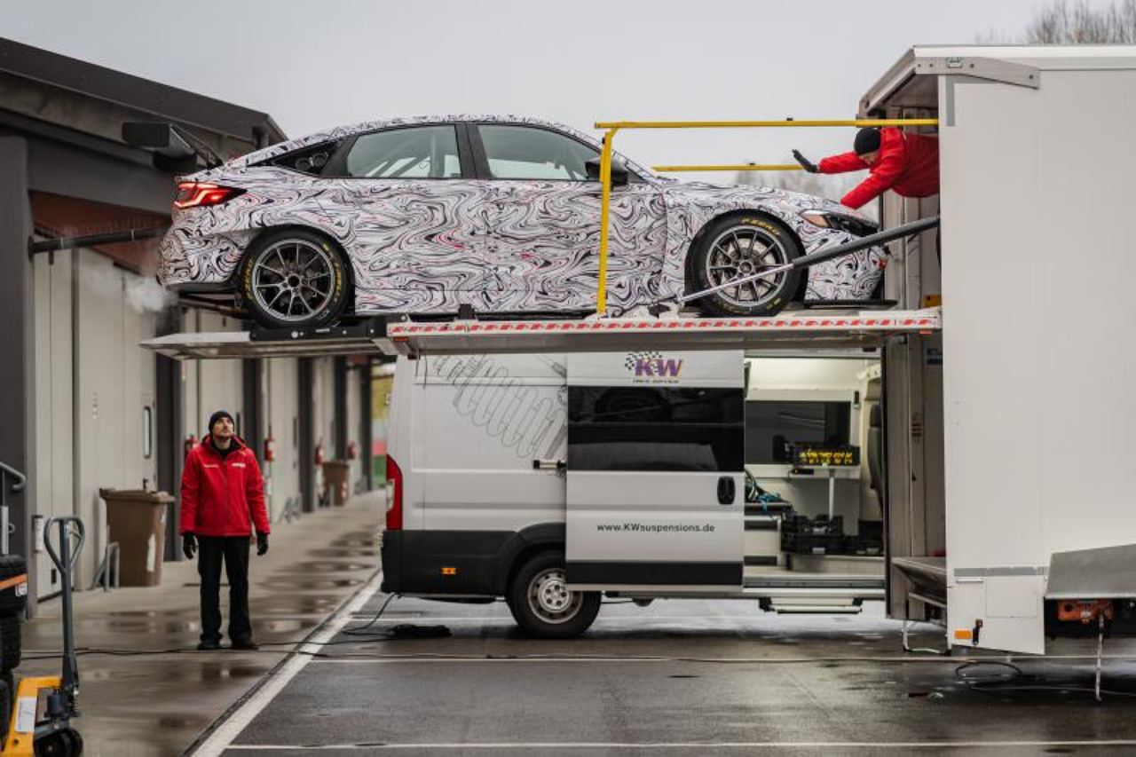 弟に続き兄も去就確定。長らくホンダで活躍したネストール・ジロラミがヒョンデ陣営に移籍／TCR