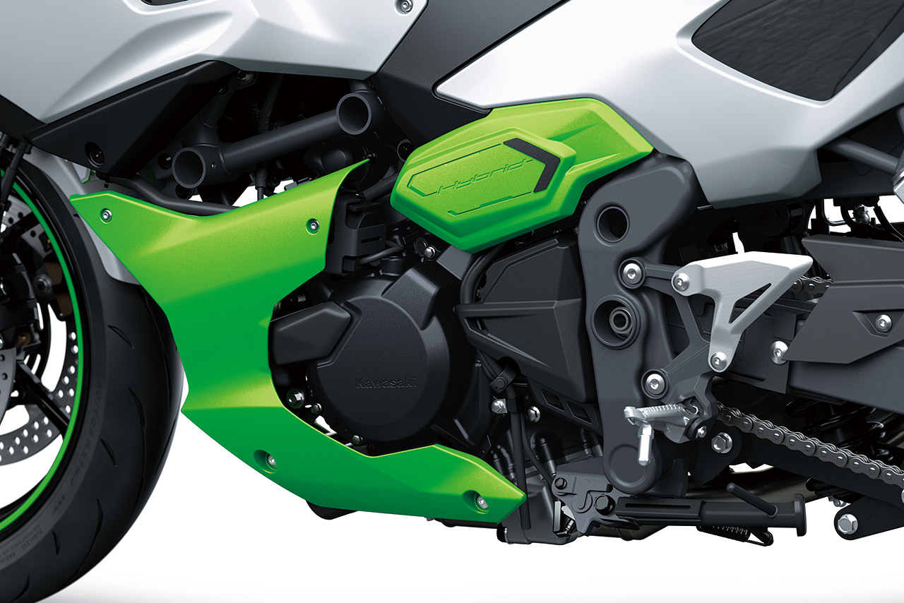 カワサキ、世界初ストロングハイブリッドモータサイクル『Ninja 7 Hybrid』を6月15日から発売