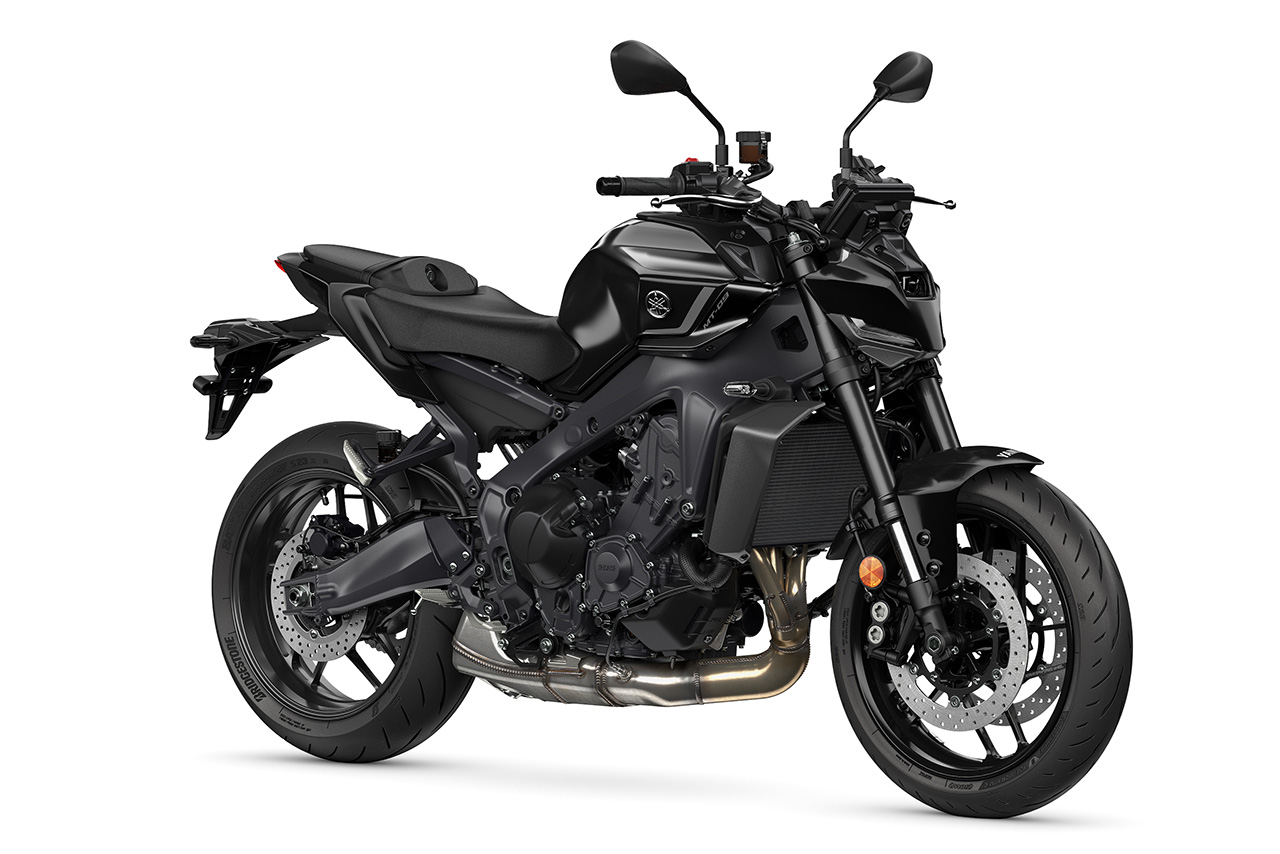 ヤマハ、ロードスポーツ『MT-09 ABS』の大改良を実施。ライディングポジションも変更