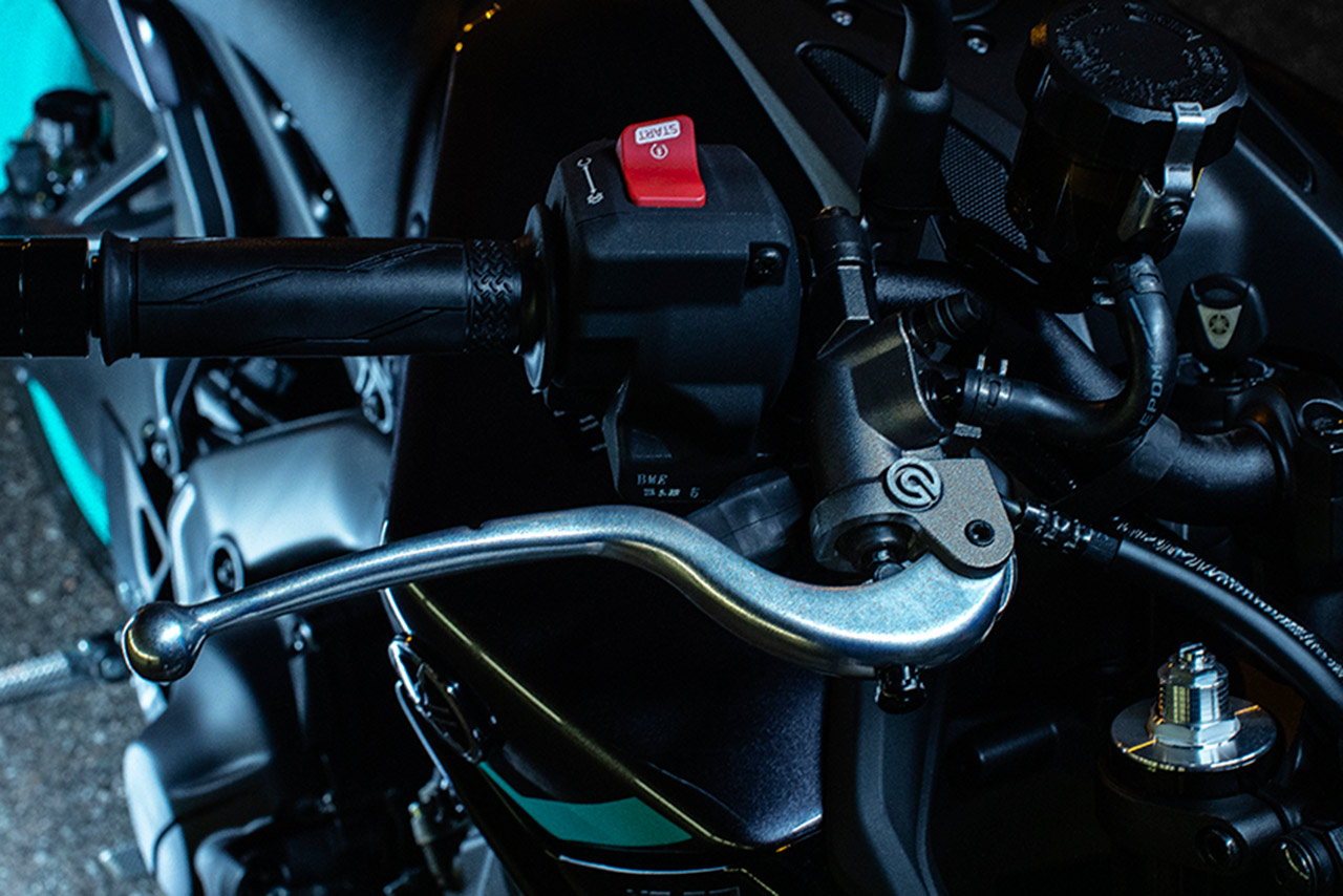 ヤマハ、ロードスポーツ『MT-09 ABS』の大改良を実施。ライディングポジションも変更