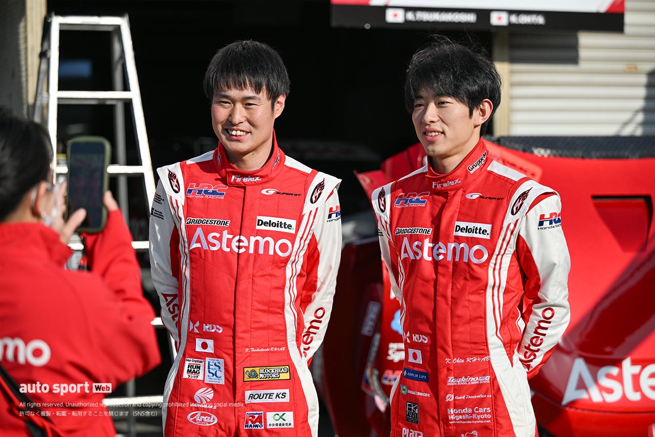 2024スーパーGT岡山公式テスト　3月15日　搬入日の様子