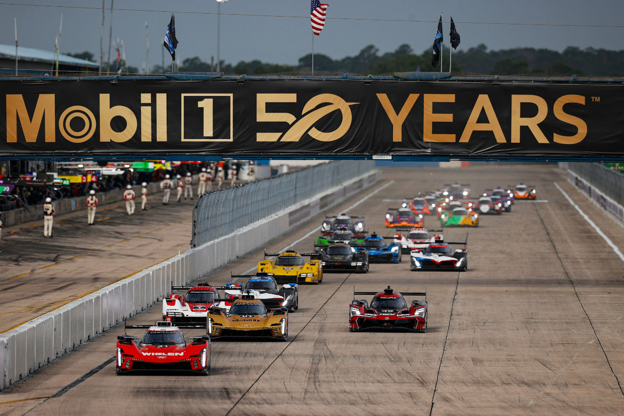 好バトルの末、WTRアンドレッティ・アキュラが逆転優勝。黄金レクサスはGTDプロを制す／セブリング12時間