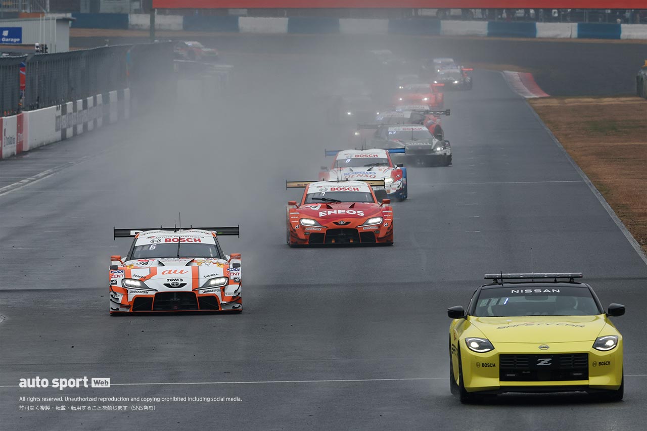 ウエットとなったスーパーGT岡山公式テストのセッション4はリアライズZがトップタイム