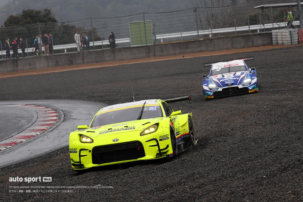 ウエットとなったスーパーGT岡山公式テストのセッション4はリアライズZがトップタイム