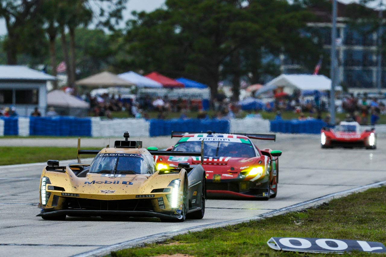 キャデラックVシリーズ.R