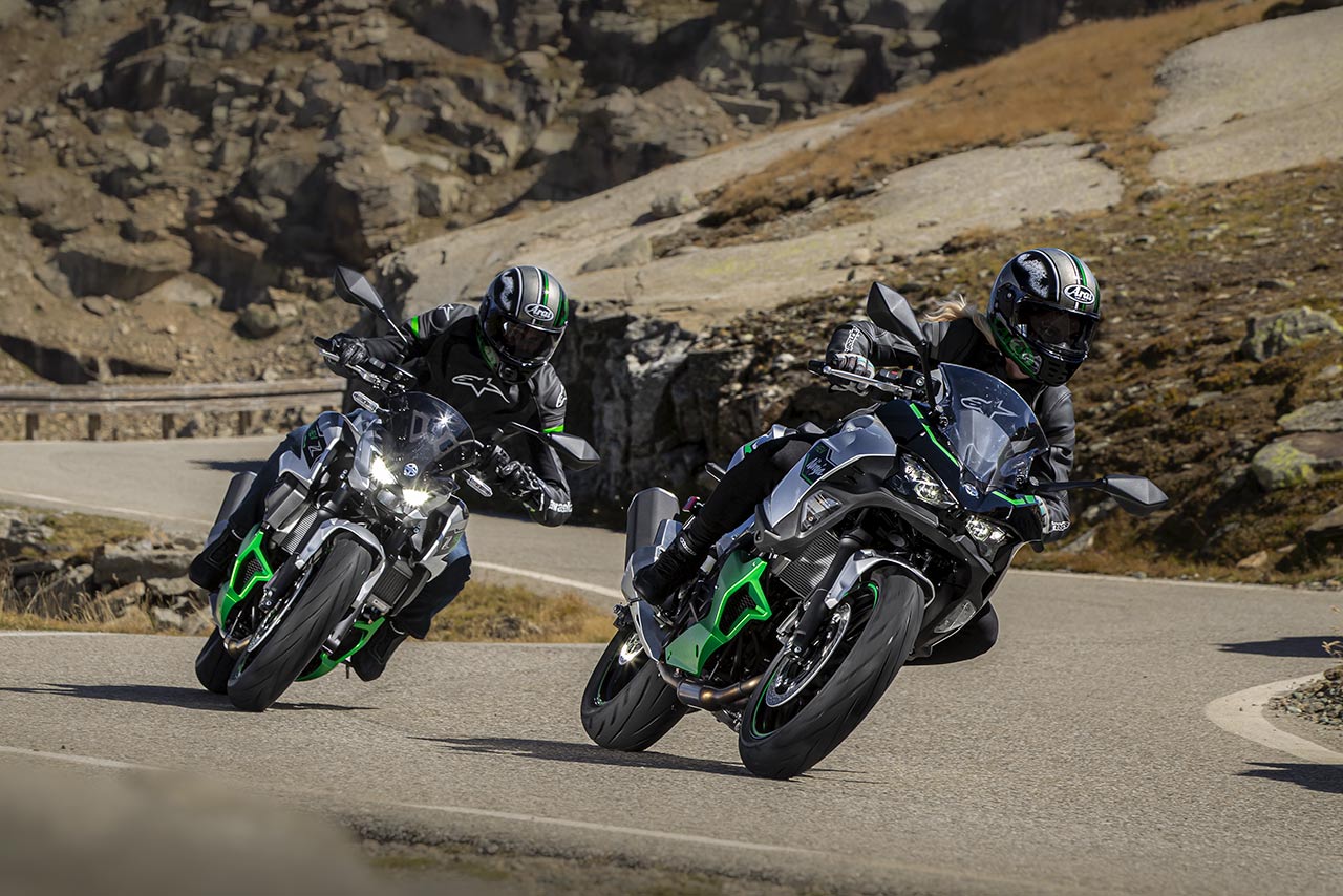 カワサキ、ストロングハイブリッドモーターサイクル『Z7 Hybrid』を6月15日から発売