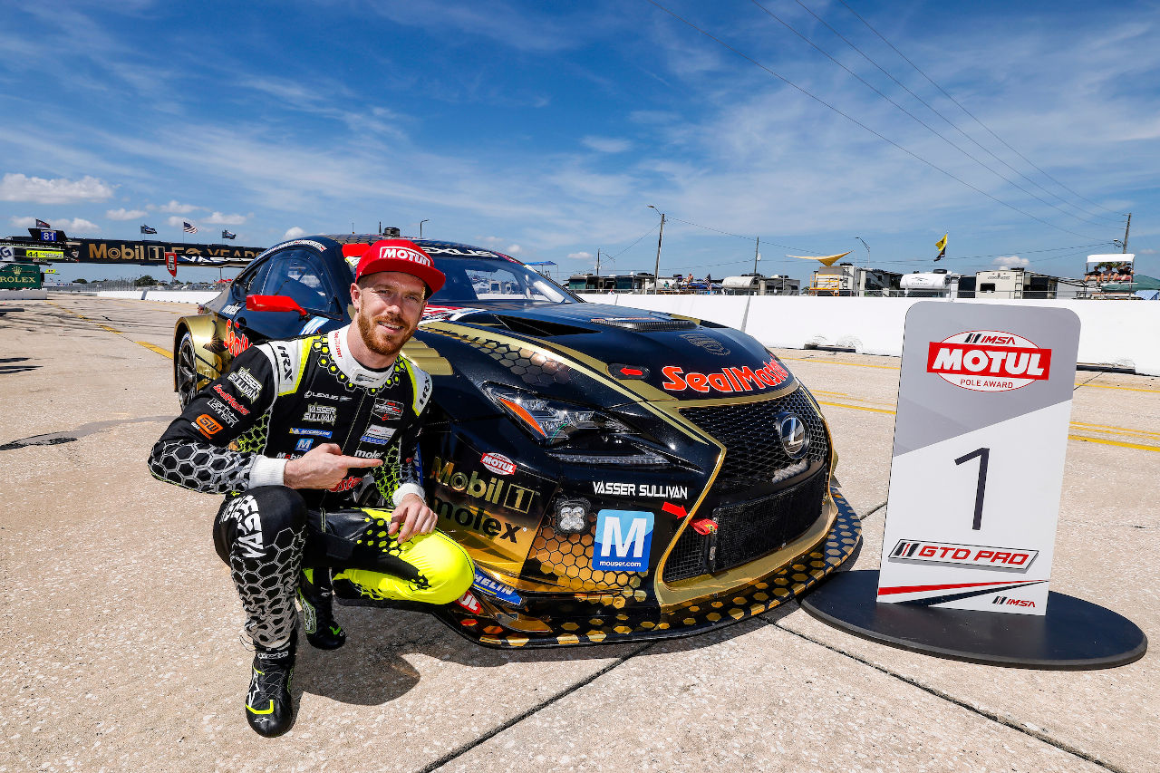 表彰台獲得目前の追突で万事休す。新型コルベット駆るダニエル・ジュンカデラ、セブリング12時間でのラフバトルを疑問視