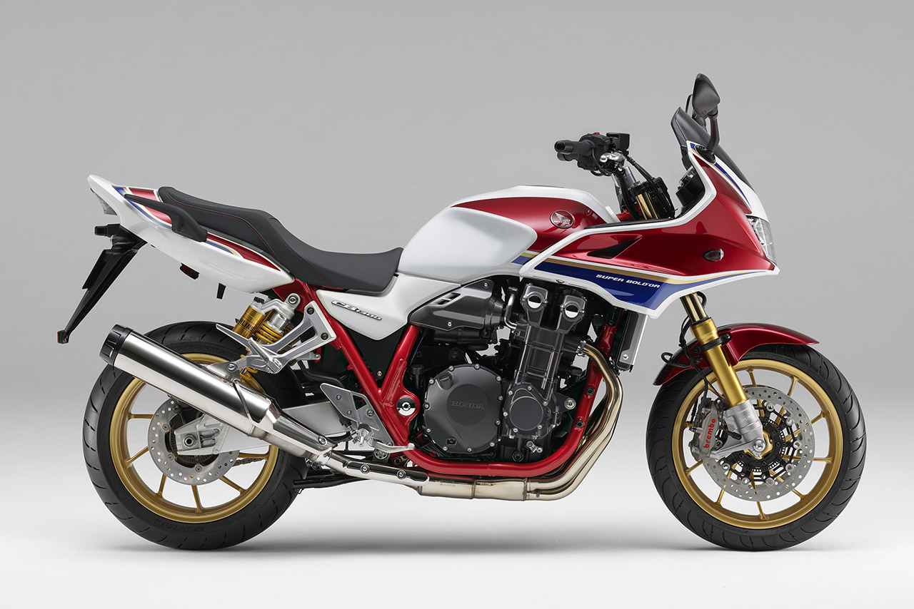 ホンダ、ロードスポーツモデル『CB1300 』シリーズのカラーリングを変更。5月23日から発売