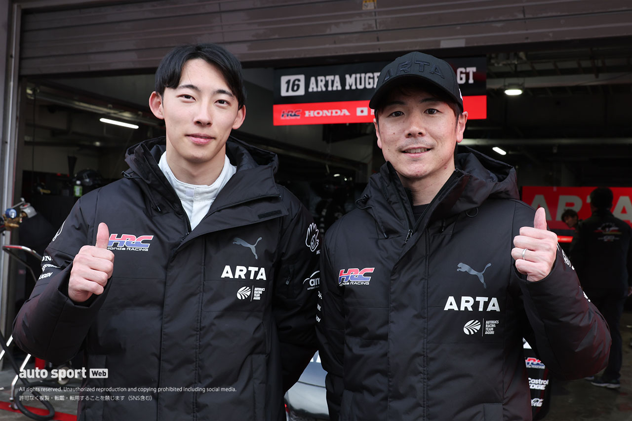 佐藤蓮と大津弘樹（16号車ARTA MUGEN CIVIC TYPE R-GT）