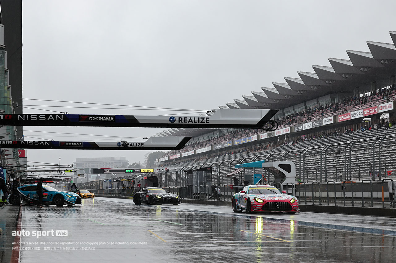 2024スーパーGT富士公式テスト　GT300クラスQ1A組の模擬予選スタート