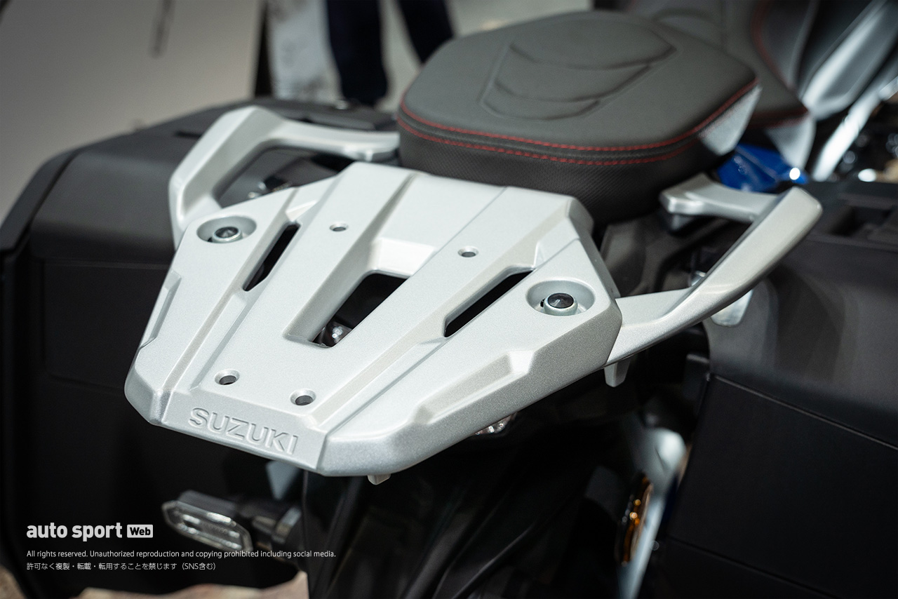 スズキ：レース復帰で話題。市販車の注目は大型二輪『GSX-S1000GX』や『GSX-8R』／東京モーターサイクルショー