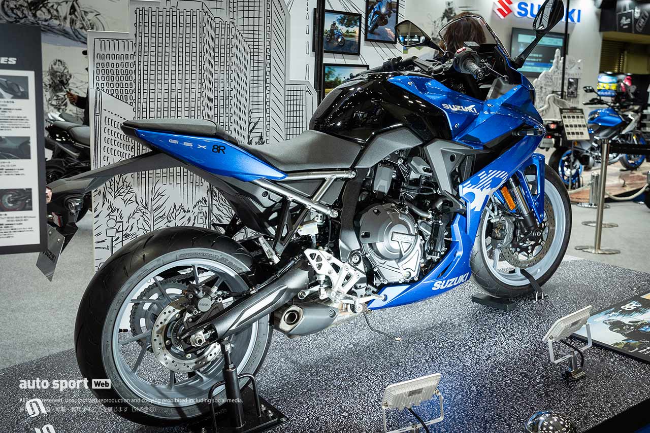 スズキ：レース復帰で話題。市販車の注目は大型二輪『GSX-S1000GX』や『GSX-8R』／東京モーターサイクルショー