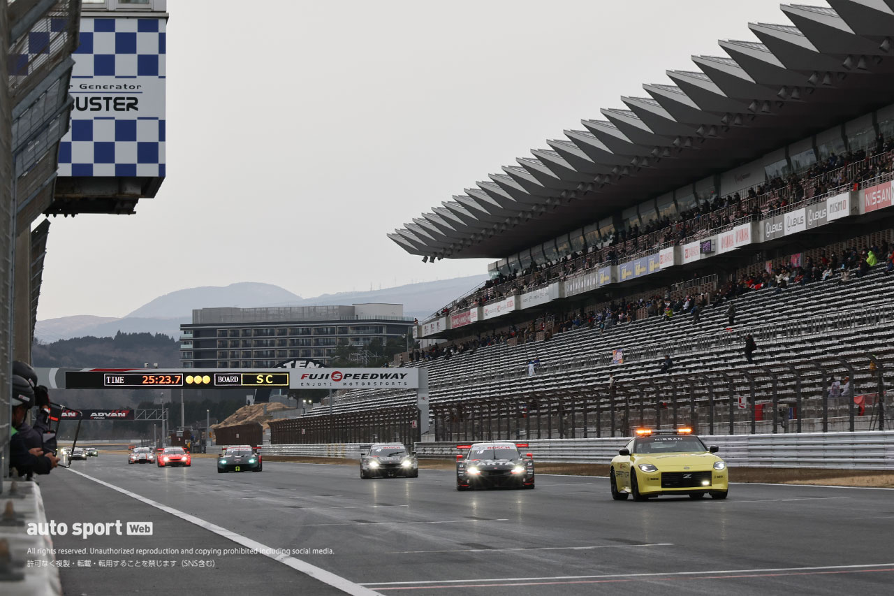 2024スーパーGT富士公式テスト　セッション4でのSC訓練の様子