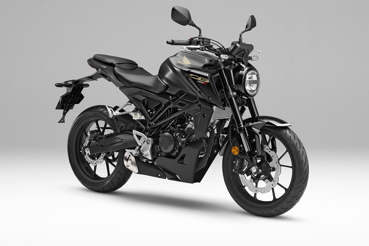 ホンダ、原付二種スポーツ『CB125R』の最新モデルを4月25日に発売。新色にブルーを採用