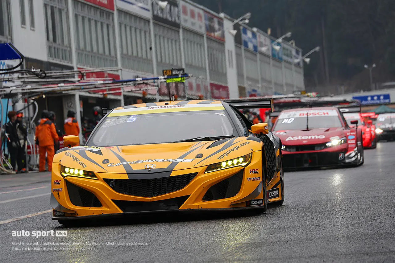 【2024年スーパーGTをイチから学ぶ／GT300編】スーパーカーにレクサス、BRZなど豊富な車種が争う混沌。新予選方式でますます予測困難に