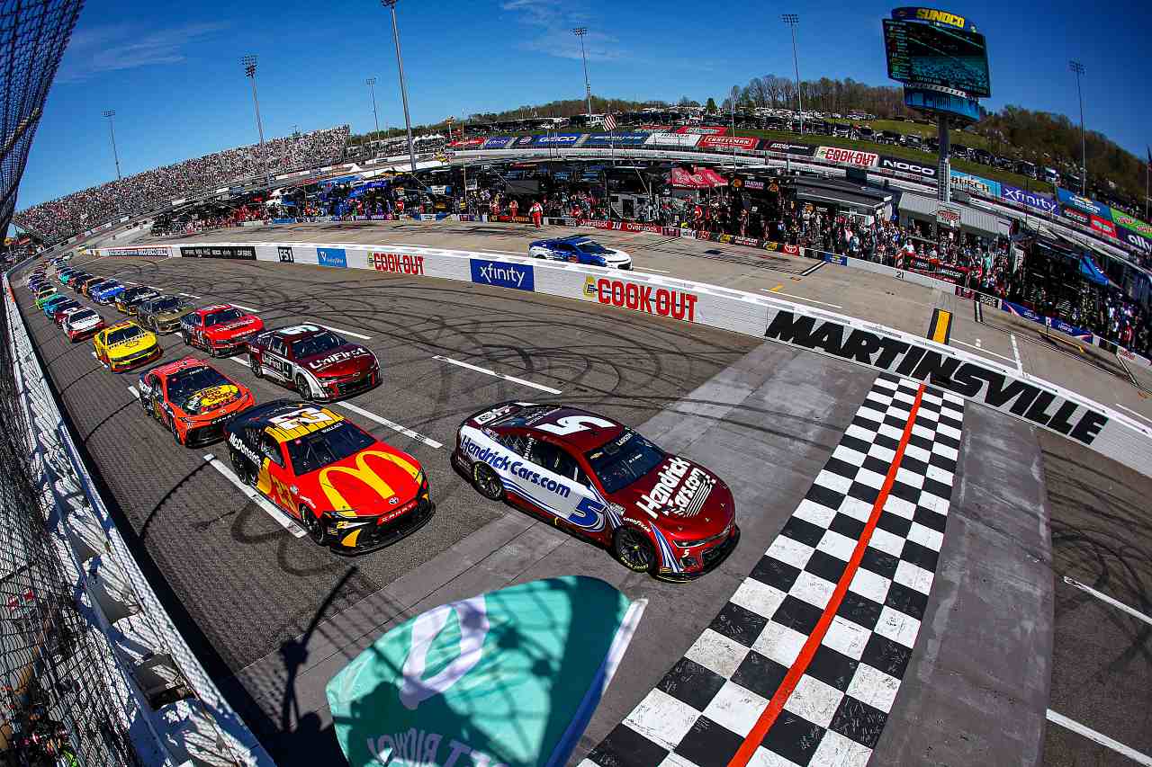 カップ参戦40周年の節目にウイリアム・バイロンがヘンドリックの1-2-3を牽引／NASCAR第8戦