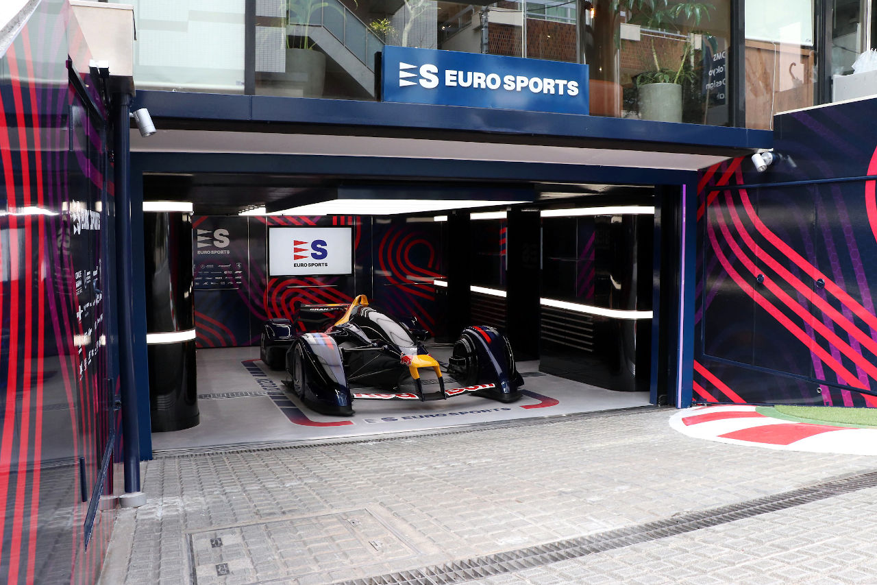東京・原宿にF1ピットガレージを再現！ モータースポーツグッズ専門店『ユーロスポーツ』の新店舗PADDOCK SALONが4月下旬オープン