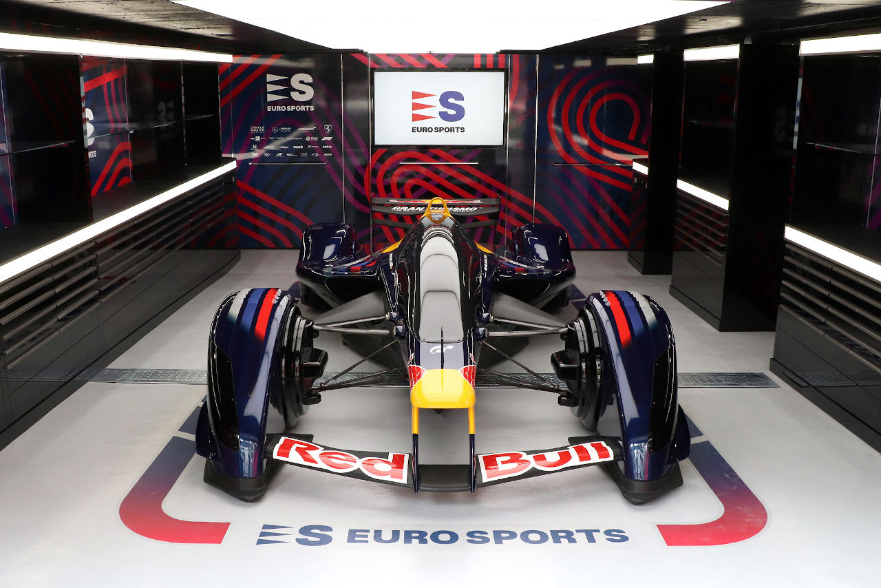 東京・原宿にF1ピットガレージを再現！ モータースポーツグッズ専門店『ユーロスポーツ』の新店舗PADDOCK SALONが4月下旬オープン