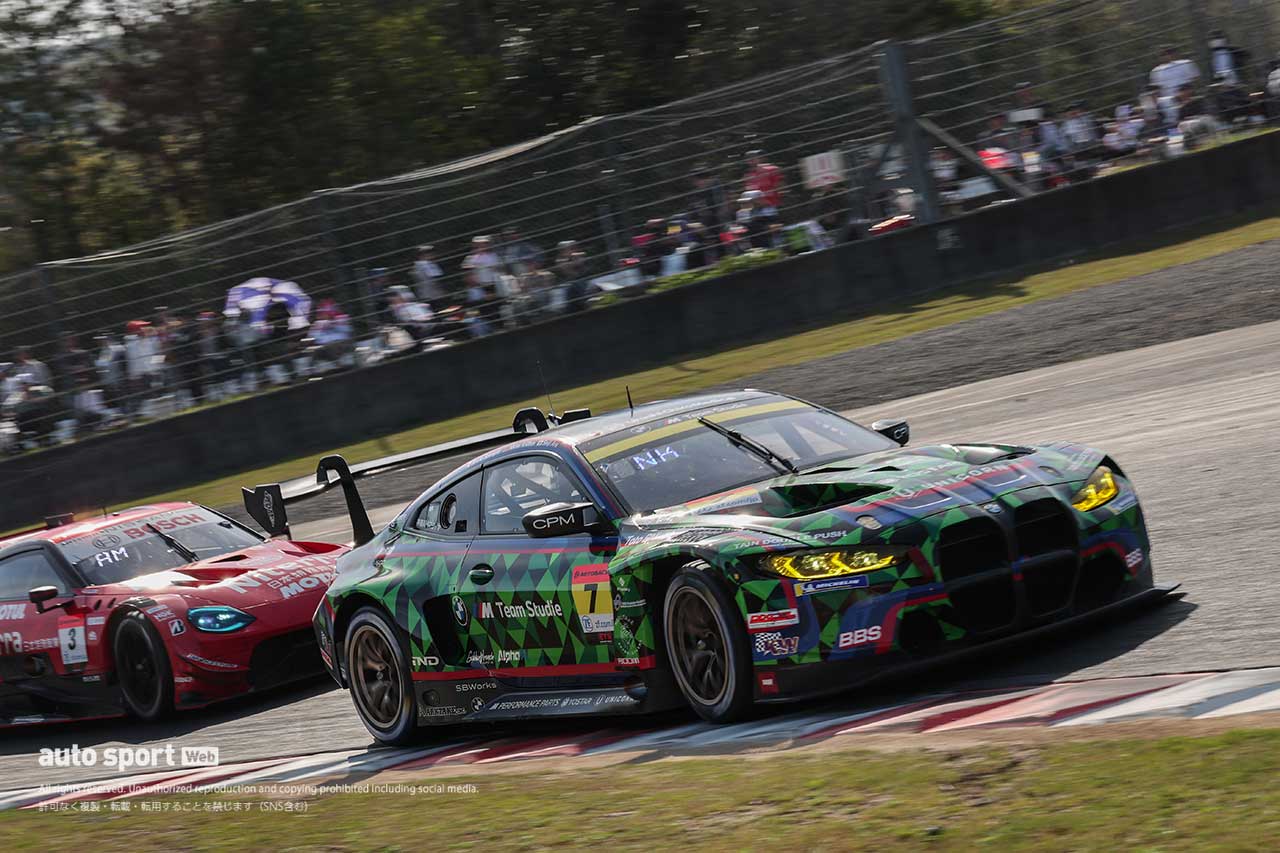 Studie BMW M4（荒聖治／ニクラス・クルッテン）