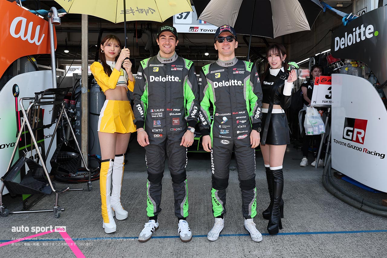 全部見せます。2024年スーパーGTドライバーたちのレーシングスーツ姿＆レースアンバサダー（1）