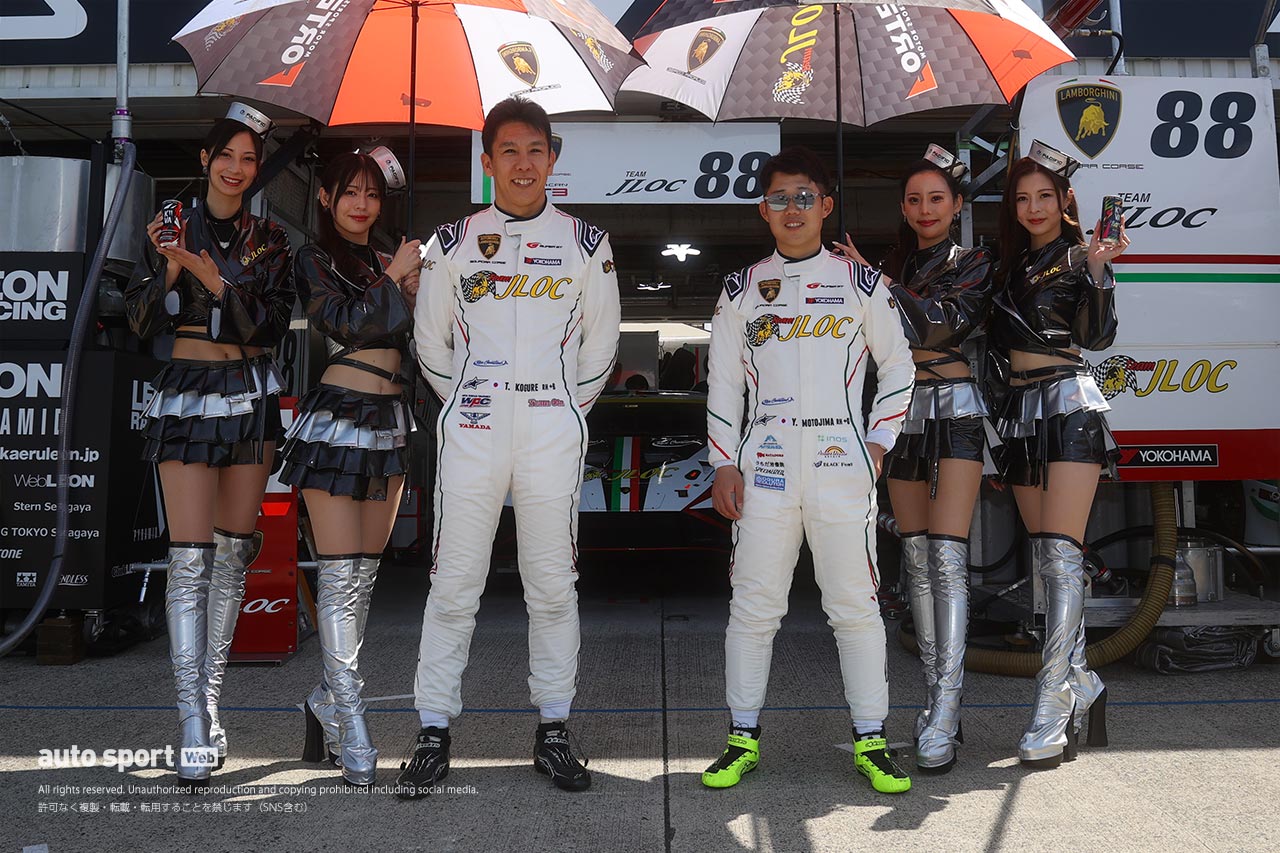 全部見せます。2024年スーパーGTドライバーたちのレーシングスーツ姿＆レースアンバサダー（2）