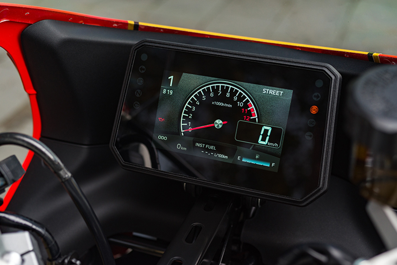 ヤマハ、1980年代のGPマシンをオマージュした『XSR900 GP』を5月20日に発売。価格は143万円