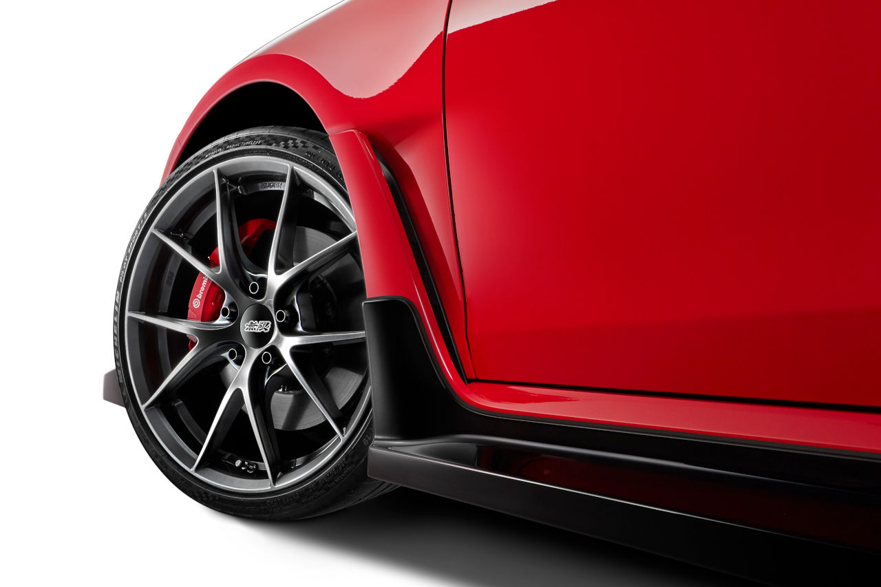 無限、FL5型ホンダ・シビック・タイプR専用パーツ『グループA』を発表。新開発エアロで空力性能が大幅向上