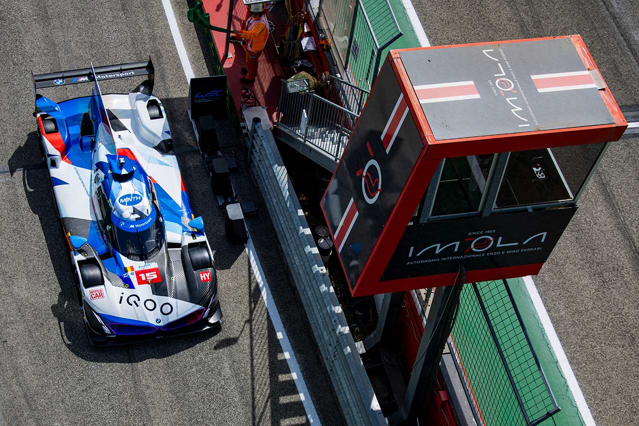 BMW Mハイブリッド V8