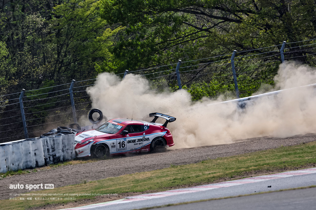 岡部自動車Z34（田中徹／銘苅翼／田中哲也／小松一臣）